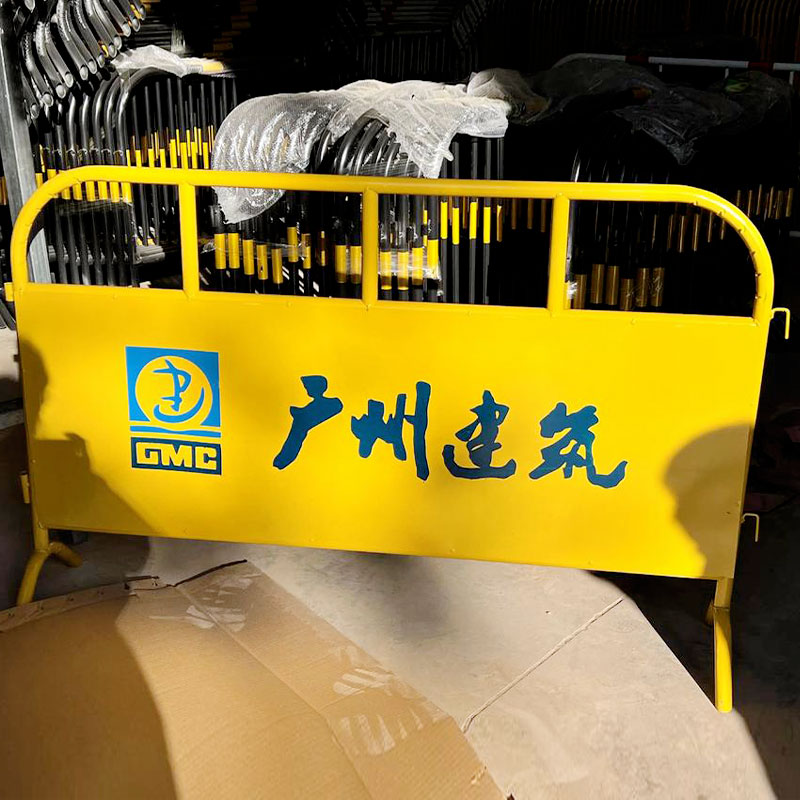 1x1.5 定制镀锌铁马护栏